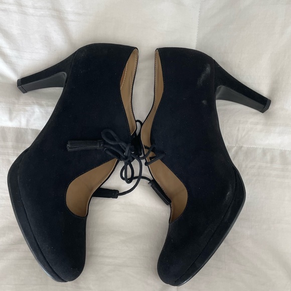 Naturalize size 10 heels - worn ONCE - Picture 4 of 6